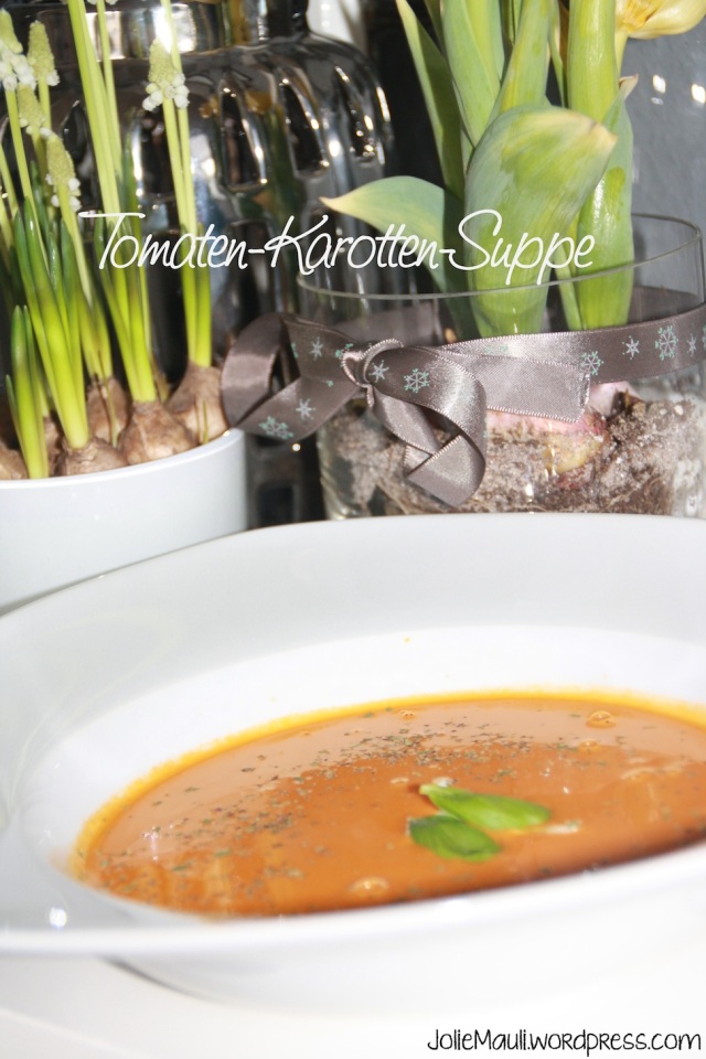 Tomaten-Karotten-Suppe